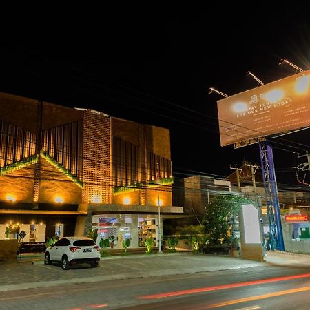 Berry Biz Hotel Sunset Road Seminyak  Luaran gambar