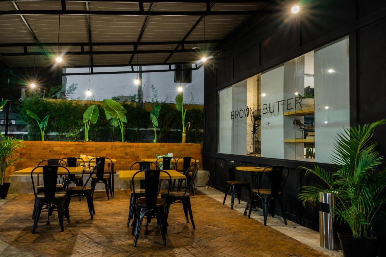 Berry Biz Hotel Sunset Road Seminyak  Luaran gambar