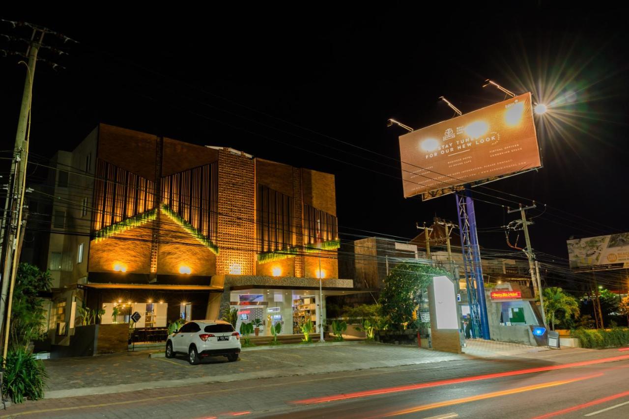 Berry Biz Hotel Sunset Road Seminyak  Luaran gambar
