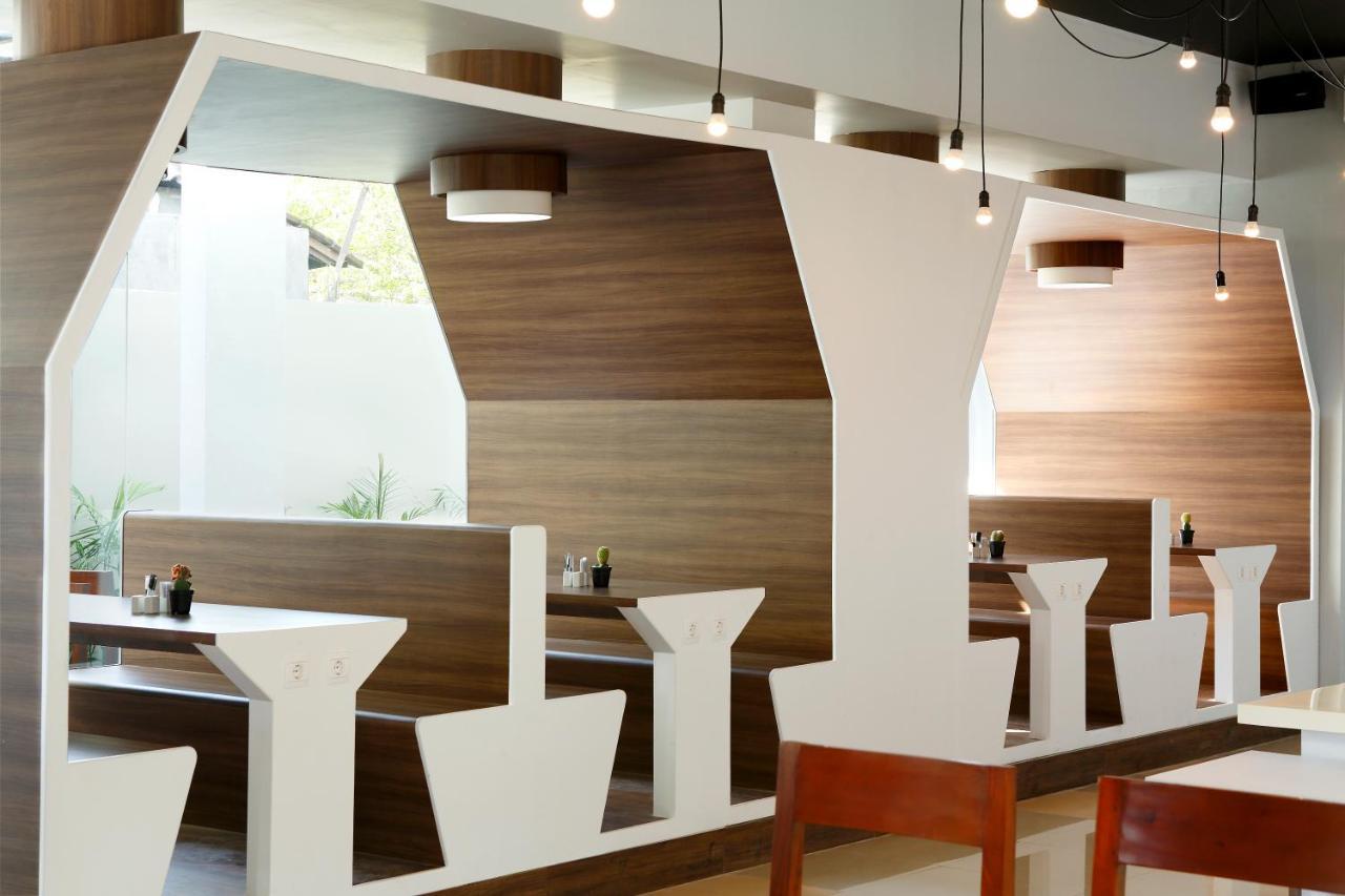 Berry Biz Hotel Sunset Road Seminyak  Luaran gambar
