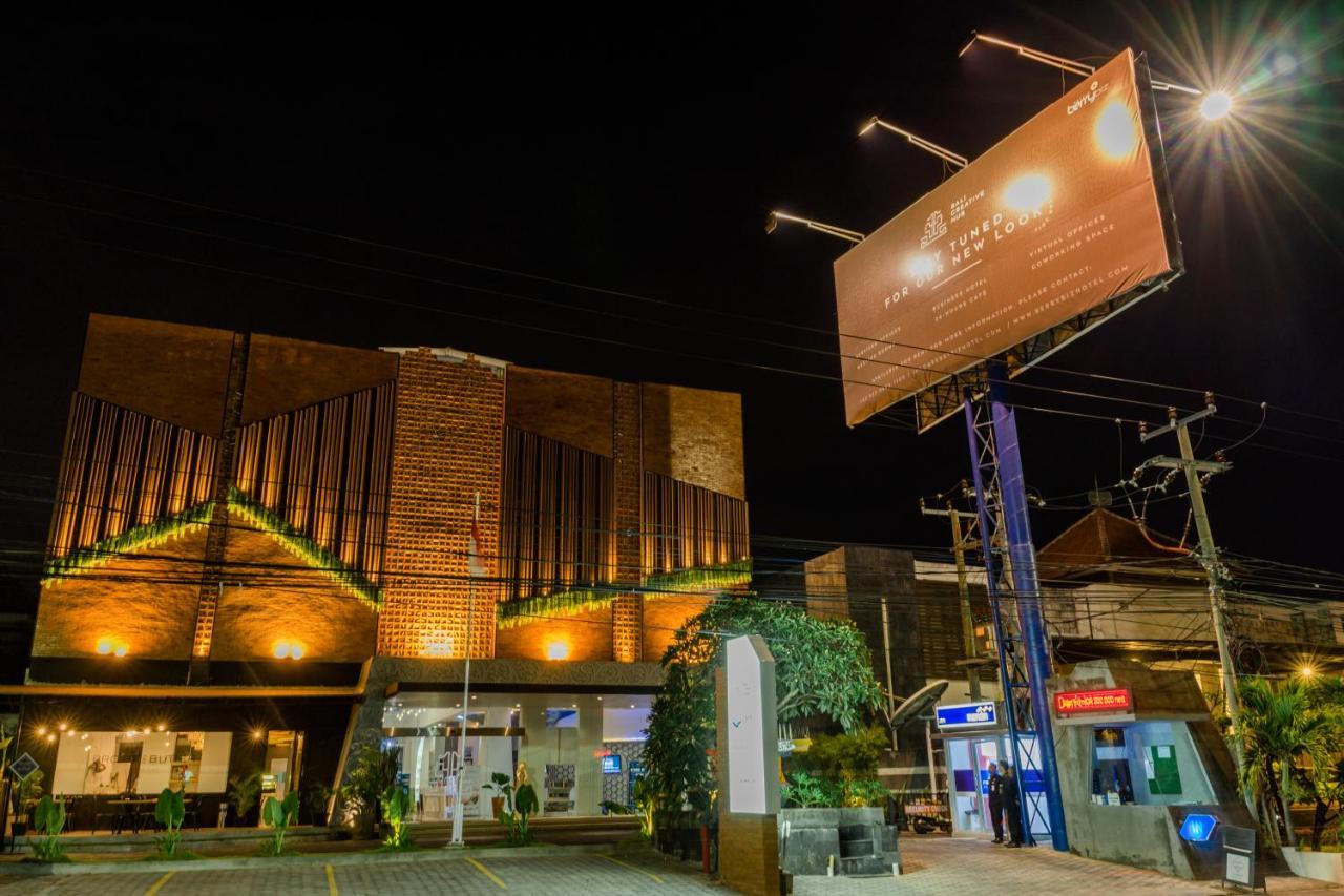 Berry Biz Hotel Sunset Road Seminyak  Luaran gambar