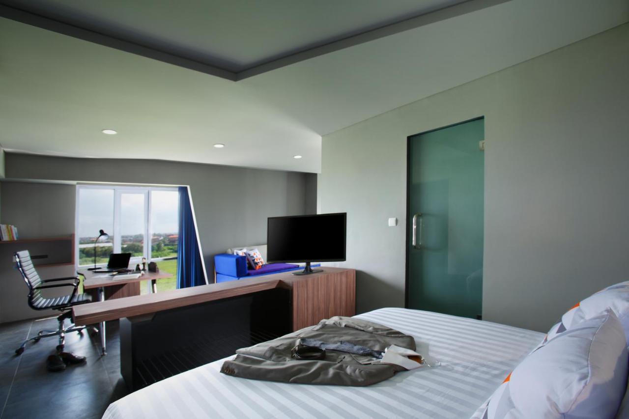Berry Biz Hotel Sunset Road Seminyak  Luaran gambar