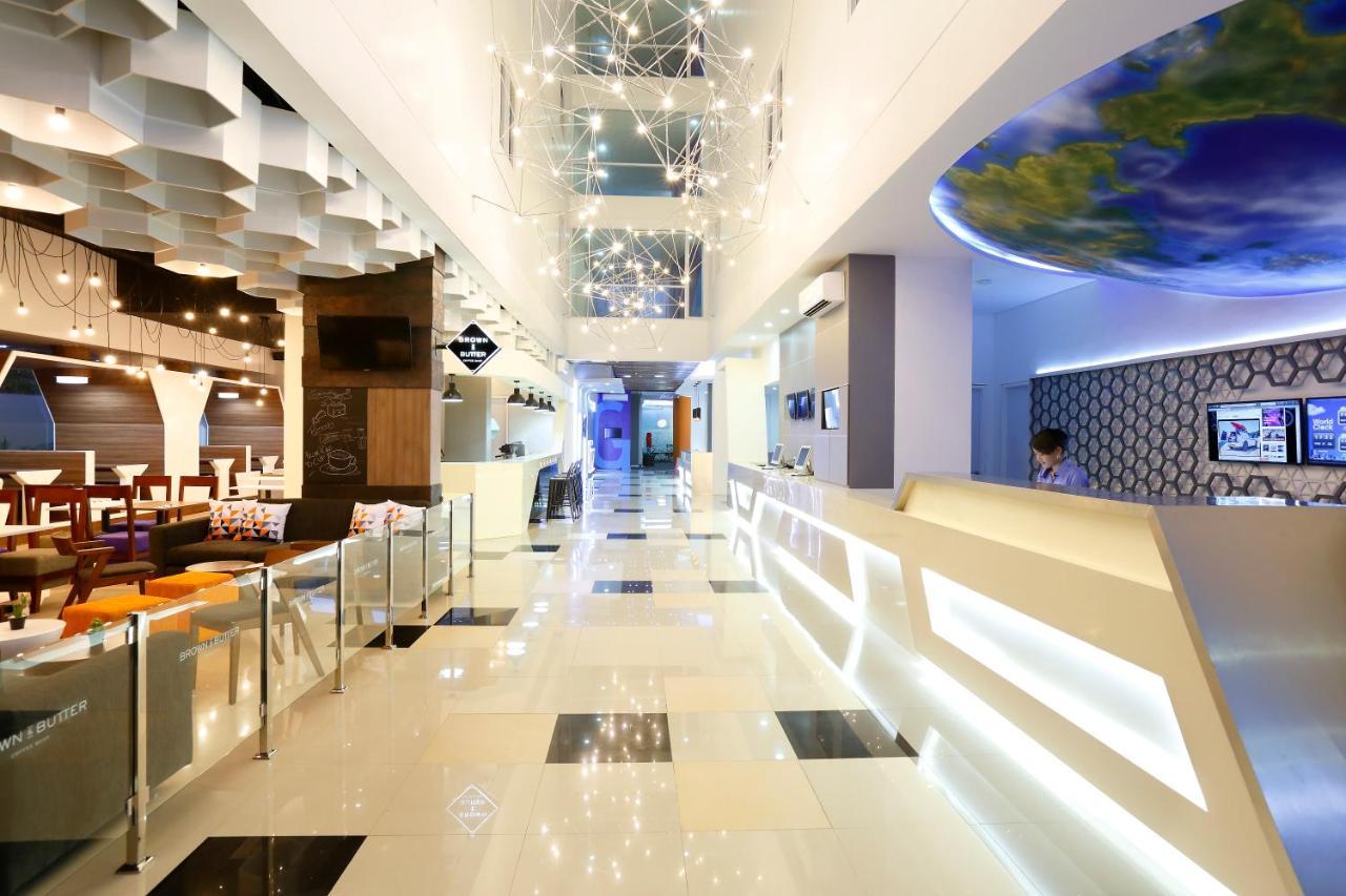 Berry Biz Hotel Sunset Road Seminyak  Luaran gambar